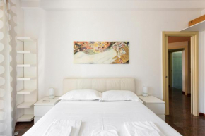 Beautiful Apartment next to Sempione and City Life - Viale Teodorico